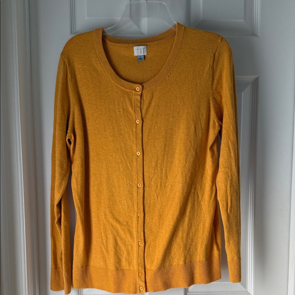 A New Day Classic Button-Front Cardigan Mustard Color Sweater. Size Large
